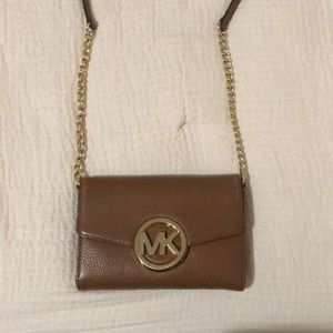 Crossbody purse